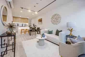 4/18 Bradbury Road, Botany Downs