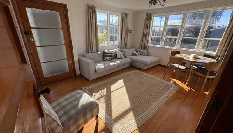 30 Broadway Street, Martinborough