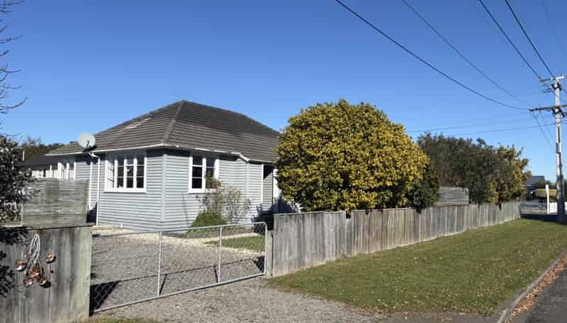 30 Broadway Street, Martinborough