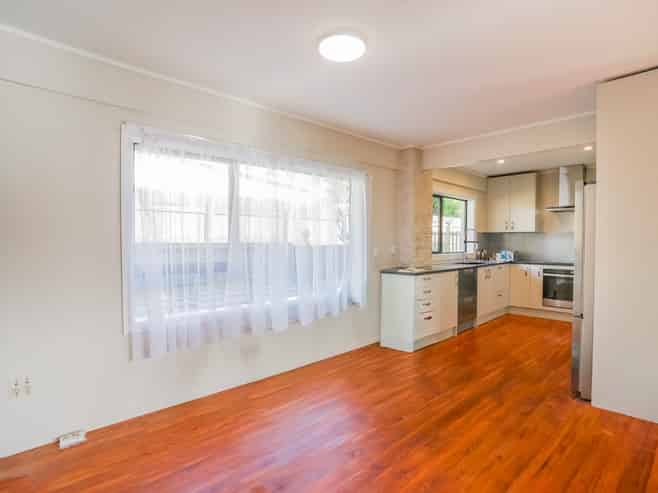 24 Youngs Road, Papakura