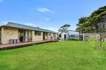 2257 South Head Road, Helensville
