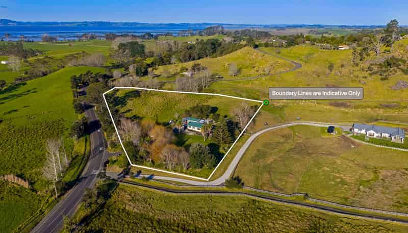 2257 South Head Road, Helensville