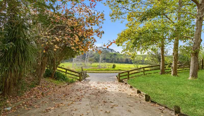 2257 South Head Road, Helensville