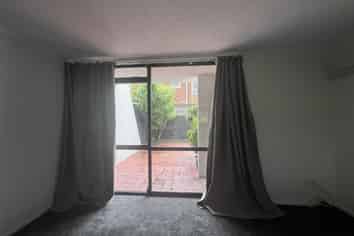 4/5 Kipling Street, Addington