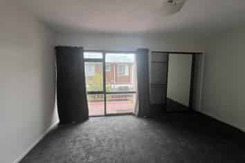 4/5 Kipling Street, Addington