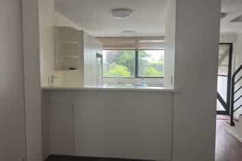 4/5 Kipling Street, Addington