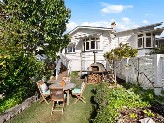 61 Malvern Road, Morningside