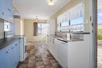 Auckland - Address withheld