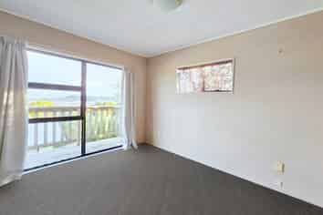 35B Eureka Place, Parahaki