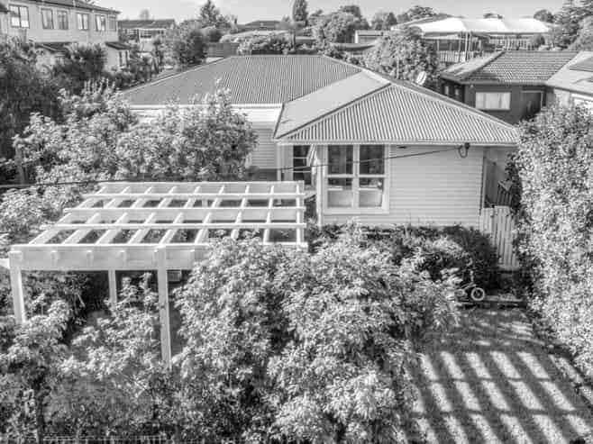 15 Kingdale Road, Henderson