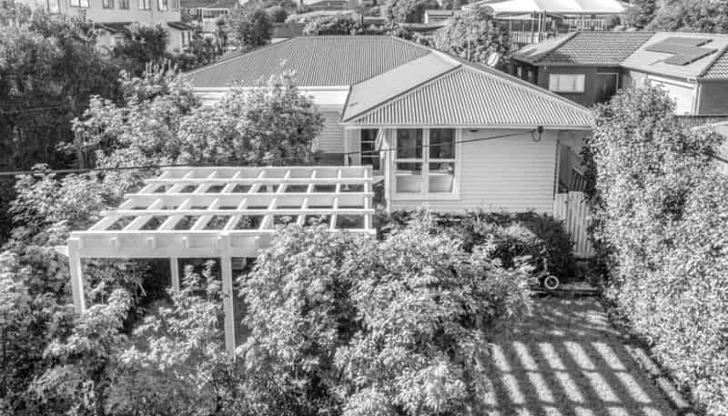 15 Kingdale Road, Henderson