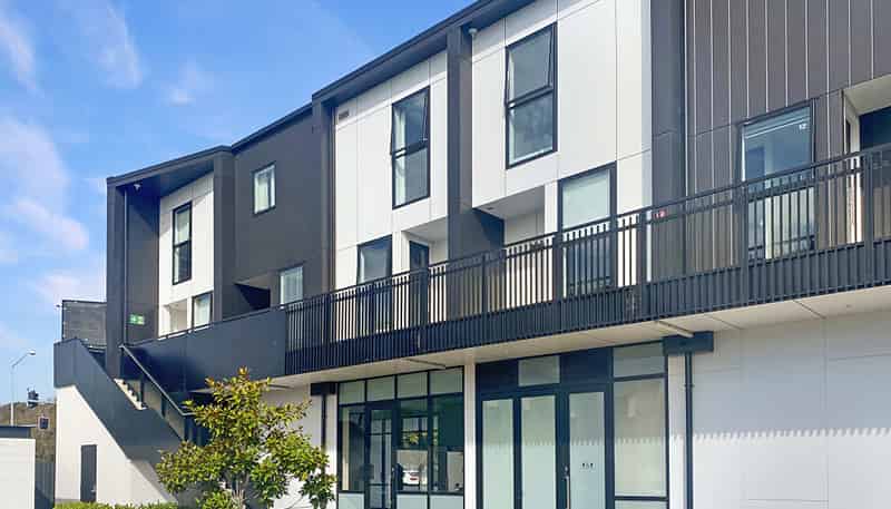 15/4 Waverley Street, Sydenham
