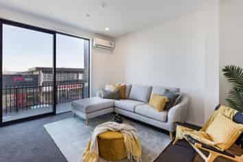 15/4 Waverley Street, Sydenham