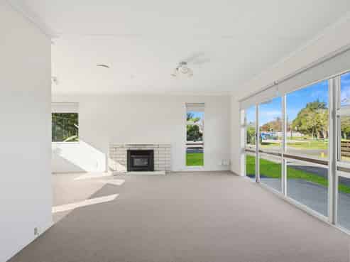 37 Kimberley Grove, Westbrook