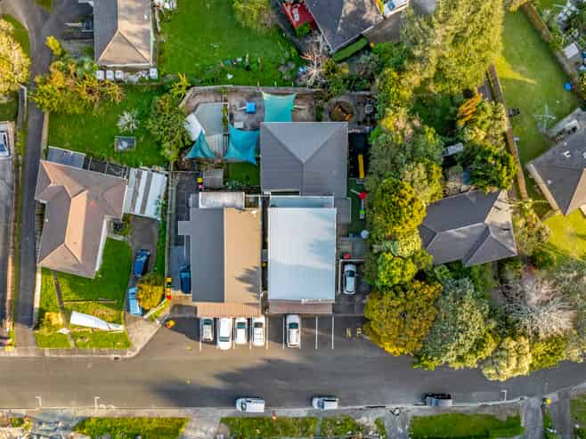 12 Laurina Road, Sunnynook