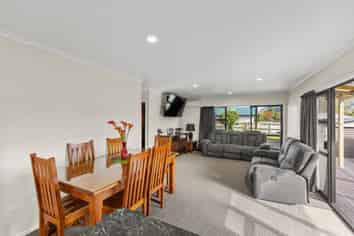6 Rinaha Place, Koutu