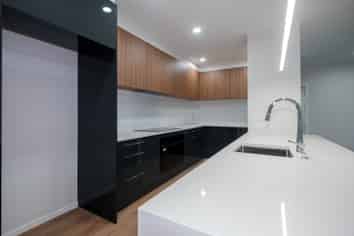 8 Fallowdown Street, Milldale