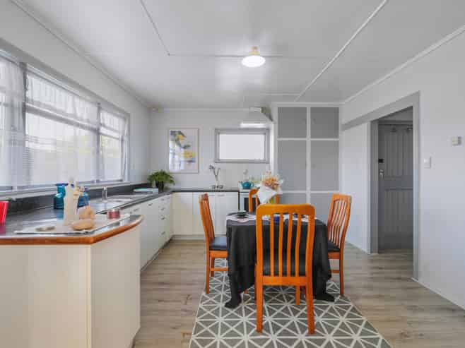 202 Maxwell Road, Redwoodtown