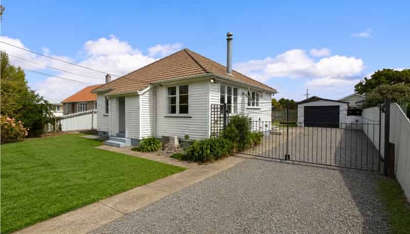 14 Mary Street, Redwoodtown