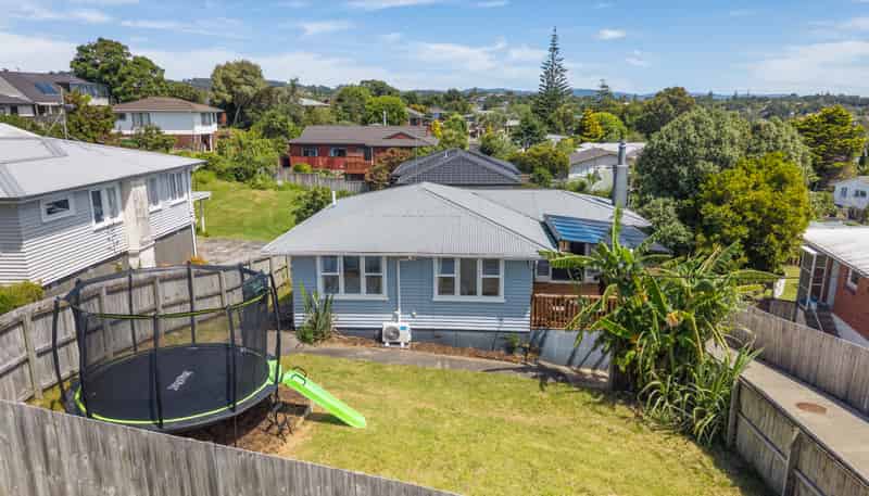 8 Gilliam Street, New Lynn