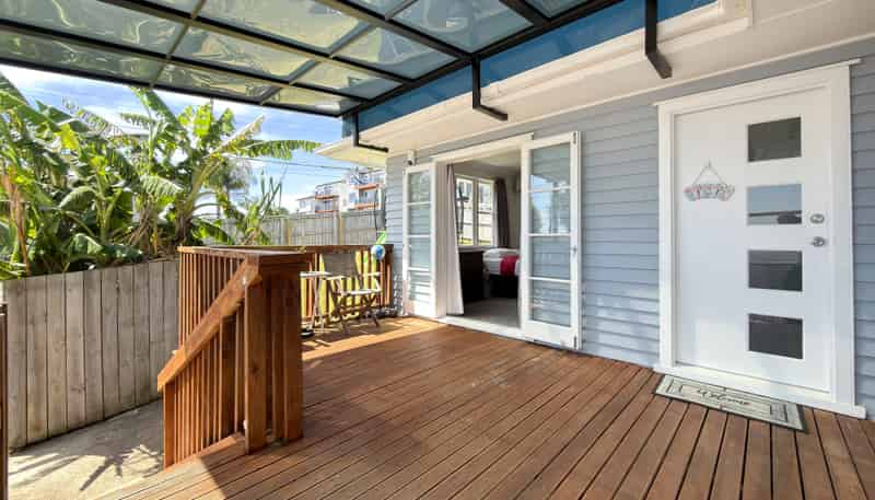 8 Gilliam Street, New Lynn