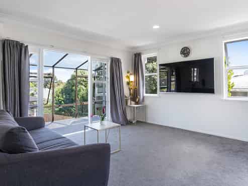 8 Gilliam Street, New Lynn