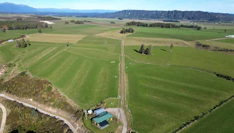  24 Mossy Creek Road, Ikamatua