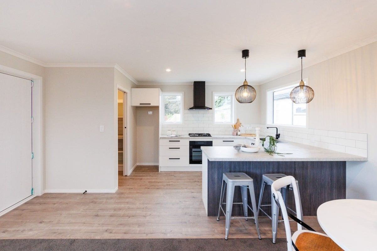 Modern 3 Bedroom Home with Two Bathrooms - Mehr