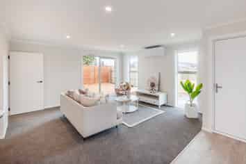 208A Tremaine Avenue, Highbury