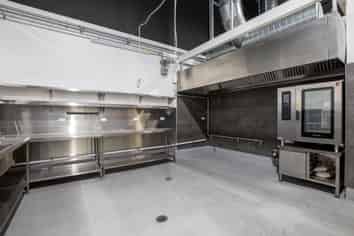 High-Spec Commercial Kitchen