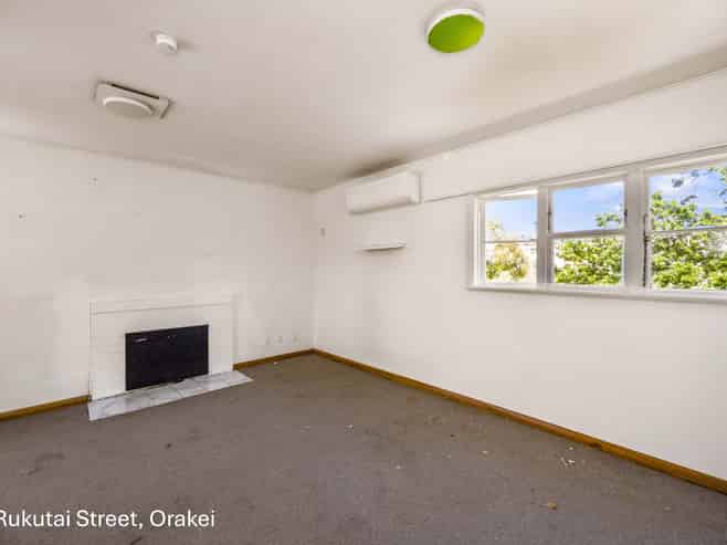 7,9,11 Rukutai Street, Orakei