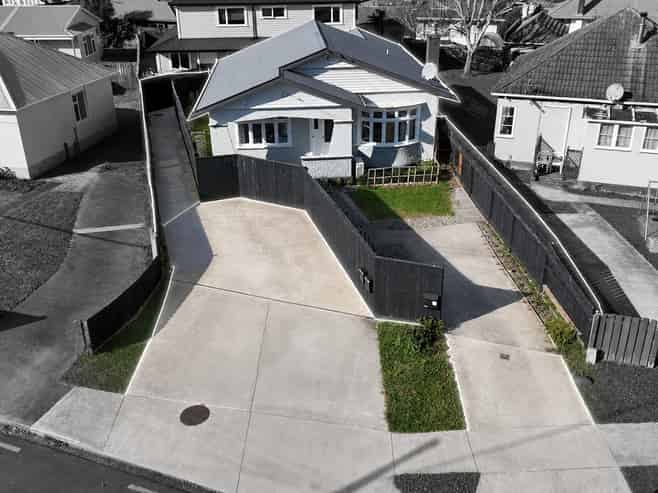 14 Athlone Crescent, Boulcott