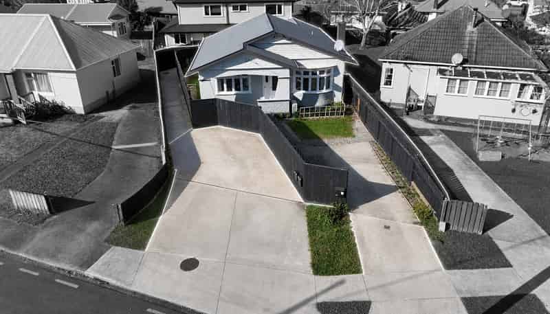 14 Athlone Crescent, Boulcott