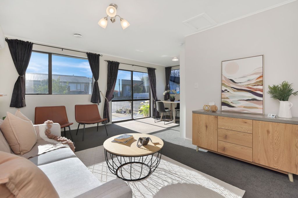 Just Steps From The Heart Of Town! 3