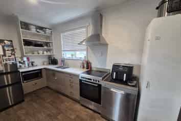 20 Macdonald Road, Glenview