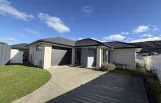 34 Te Ara O Toroa, Wainuiomata