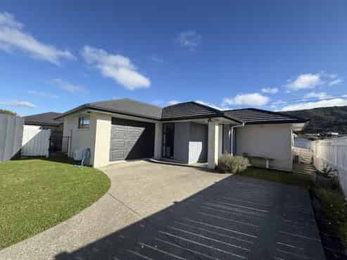 34 Te Ara O Toroa, Wainuiomata