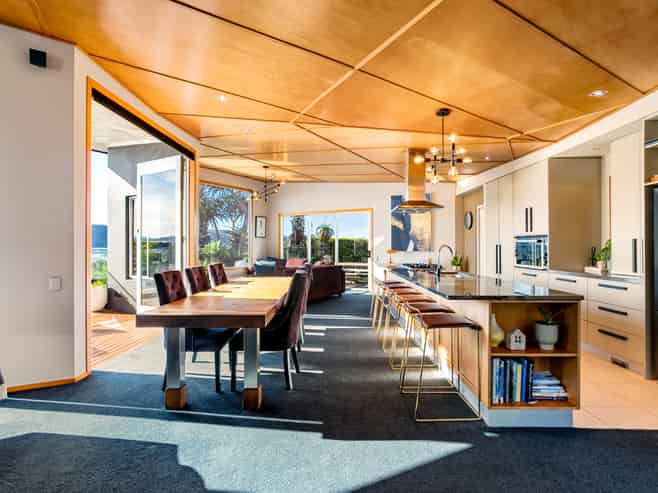 17 Governors Heights, Whangamata