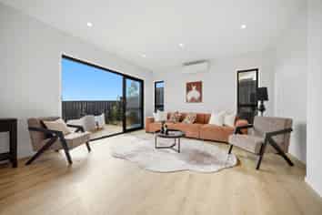 5 Weir Lane, Oteha