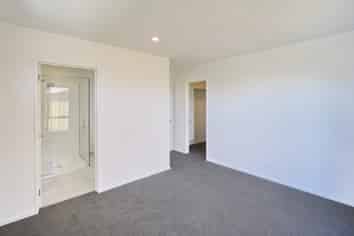 38 Edlin Lane, Pegasus