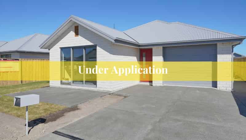 38 Edlin Lane, Pegasus