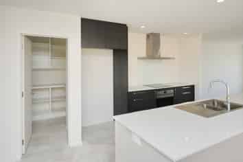 38 Edlin Lane, Pegasus