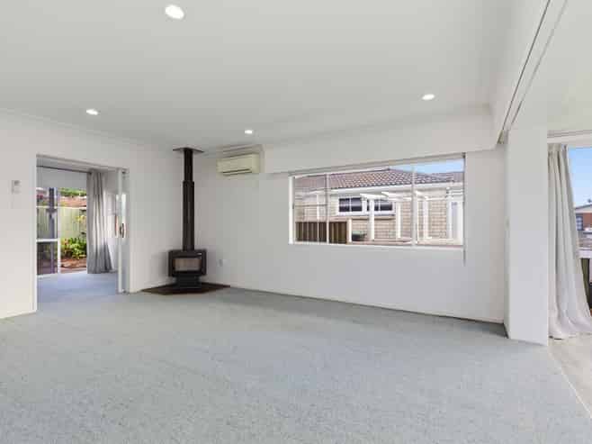 4 Tupaea Place, Otumoetai