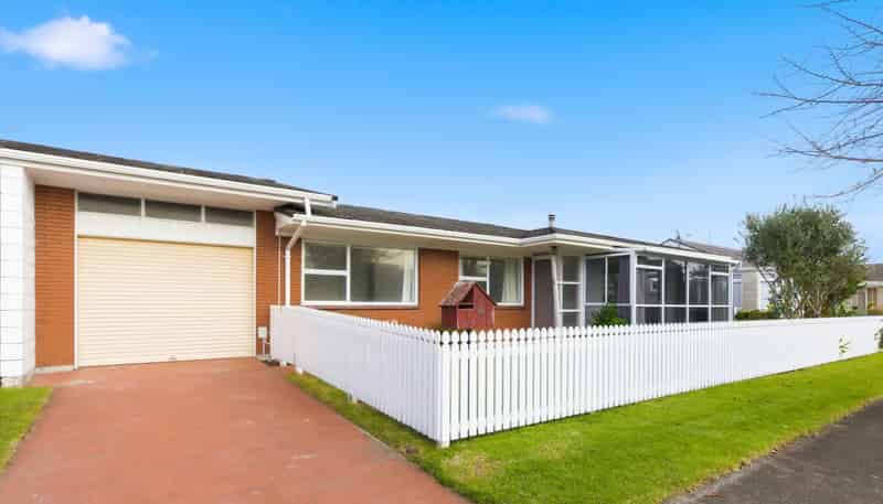 4 Tupaea Place, Otumoetai