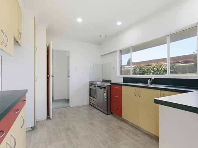 4 Tupaea Place, Otumoetai