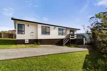 23 Jasmine Grove, Maungaraki