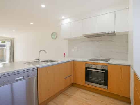 6/8 Short Street, Papakura