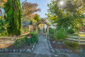 84 Pasadena Crescent, Totara Park