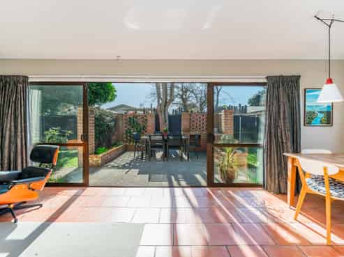 7 Rodney Grove, Paraparaumu