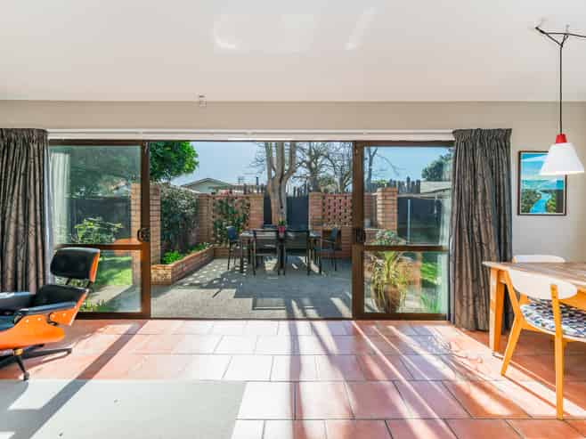 7 Rodney Grove, Paraparaumu